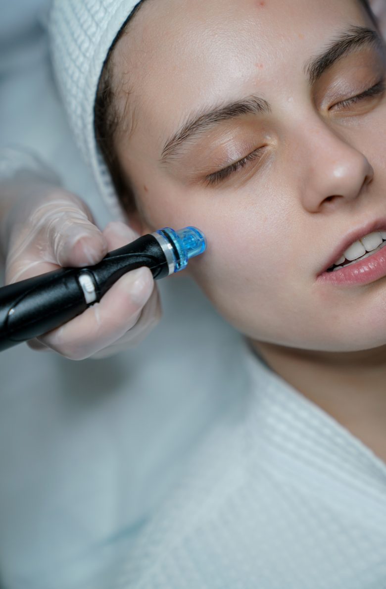 Процедура HydraFacial