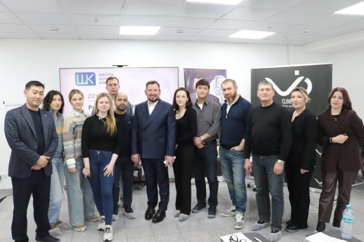 Сергей Викторович Круглик завершил образовательный сезон Авторских школ 2025