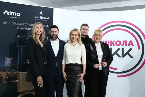 В нашей клинике состоялся интенсив по сочетанным лазерным технологиям с международными экспертами