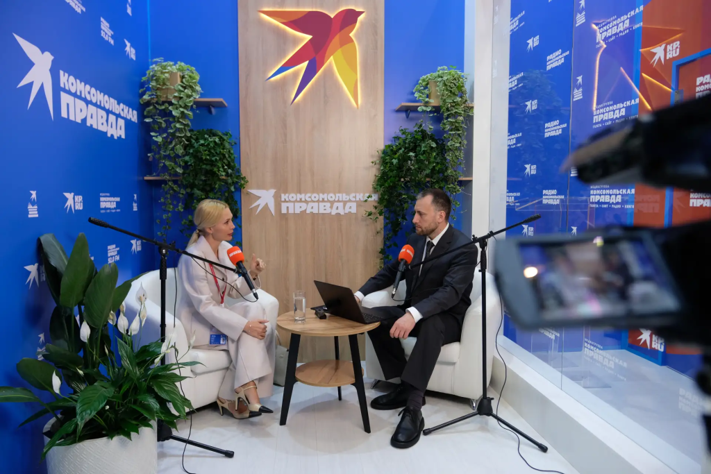 Екатерина Круглик — гость подкаста «Комсомольской правды» на ПМЭФ-2026: о безопасности, суверенитете и будущем косметологии