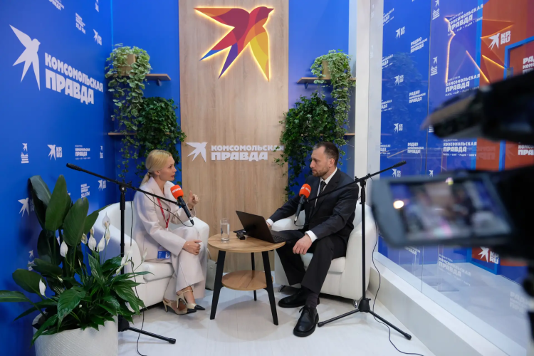 Екатерина Круглик — гость подкаста «Комсомольской правды» на ПМЭФ-2026: о безопасности, суверенитете и будущем косметологии